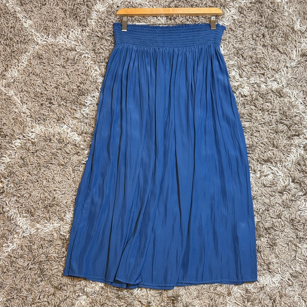Pablo Lightweight Pleated Blue Maxi Skirt size 3/Large